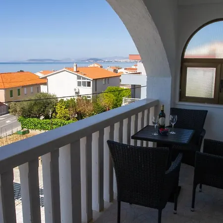Апартаменты Unforgettable Sea View Bakota
